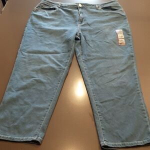 NOBO High Rise Mom Jean